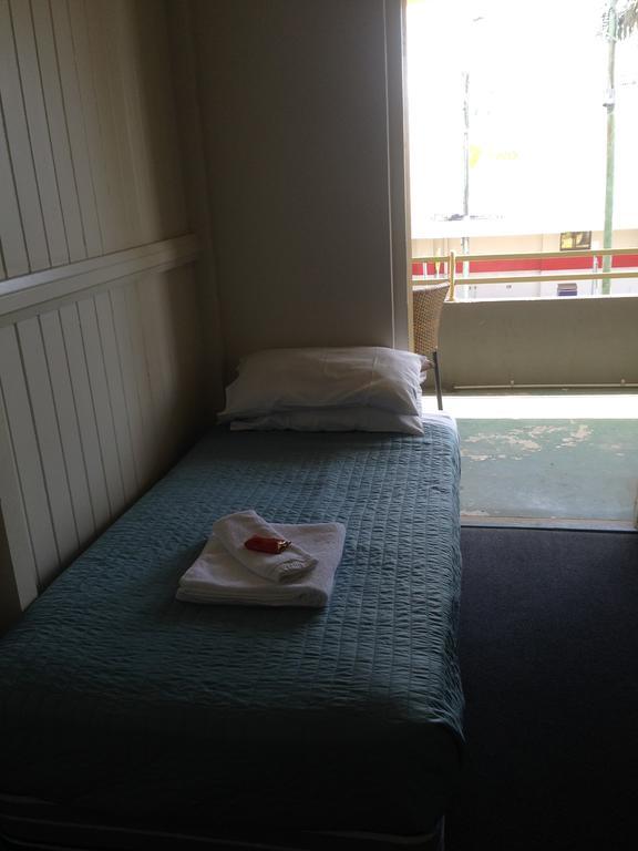 Hotel Mackay Room photo